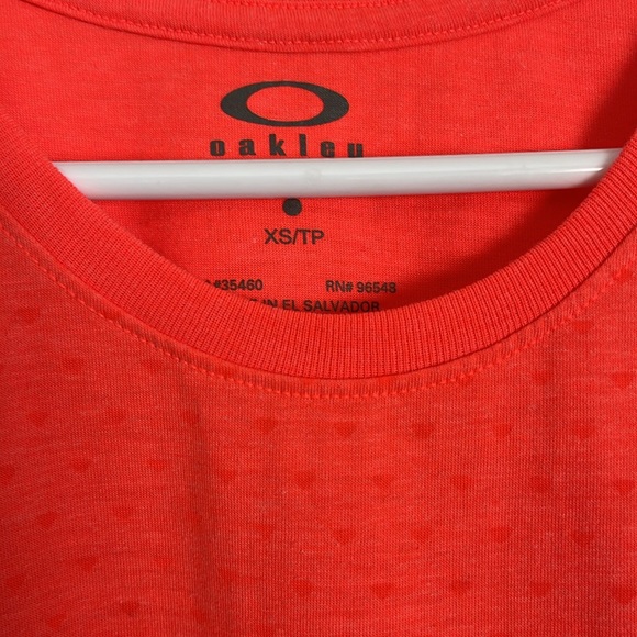 OAKLEY HIGH NECK TANK - Picture 3 of 4